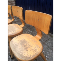 Vintage design houten schoolstoeltjes nr 154